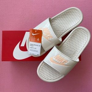 NEW IN BOX Nike Benassi JDI Slides Women’s 6